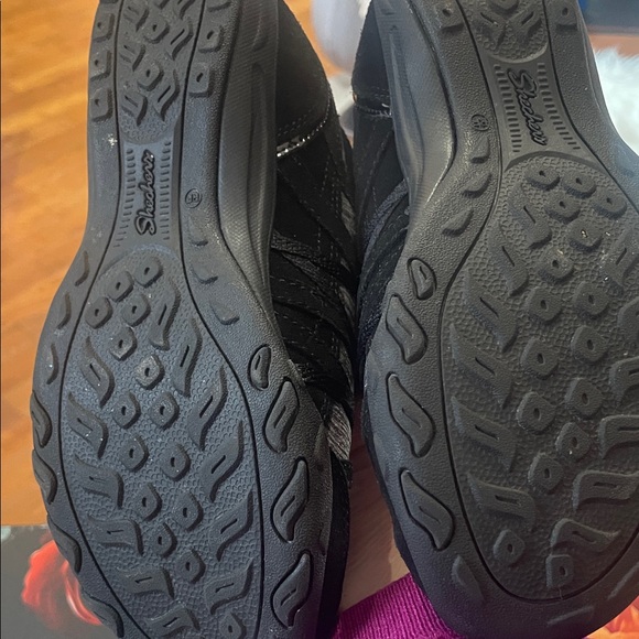 Skechers Black and Gray Slip-On Athletic Shoes - Picture 2 of 5